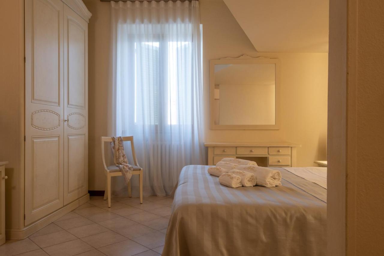 Hotel San Lorenzo Pozzolengo Bagian luar foto