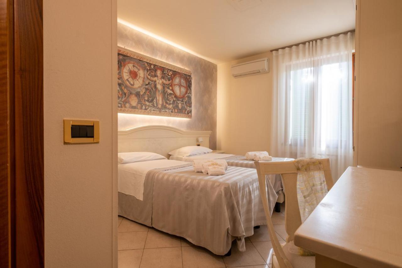 Hotel San Lorenzo Pozzolengo Bagian luar foto
