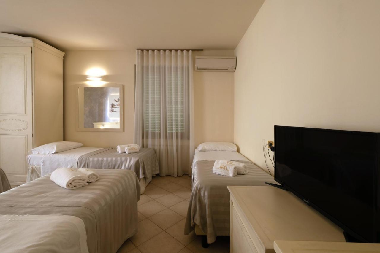 Hotel San Lorenzo Pozzolengo Bagian luar foto